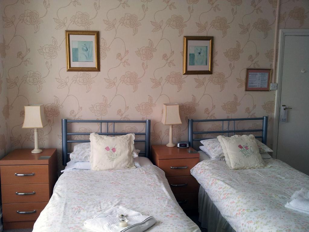 Roseglen Hotel Shanklin Extérieur photo