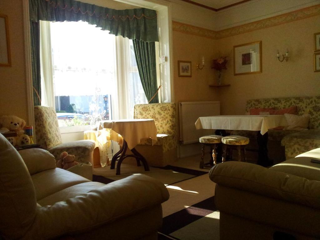 Roseglen Hotel Shanklin Extérieur photo